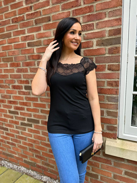 black lace top outfit