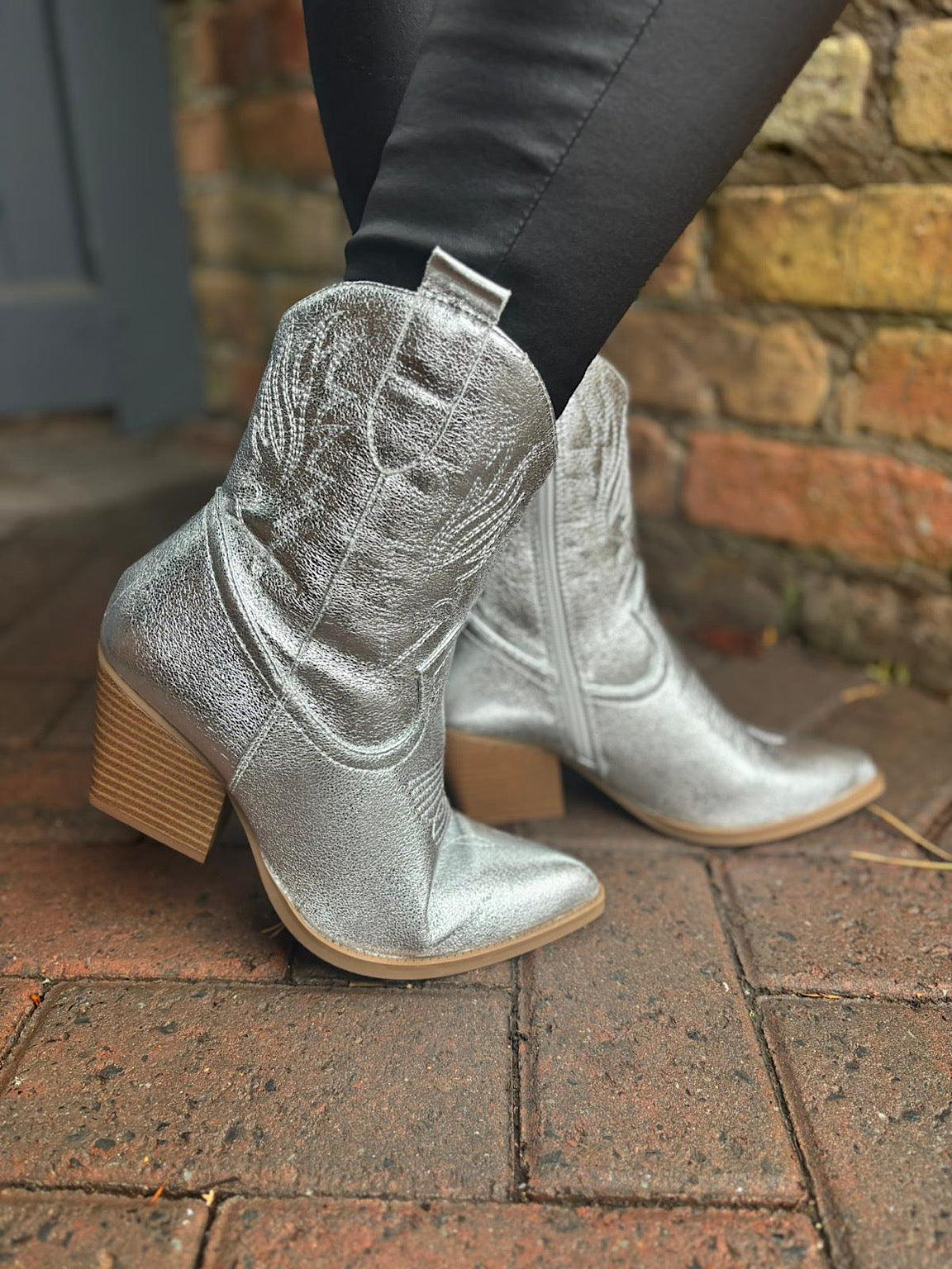 Silver western boots online