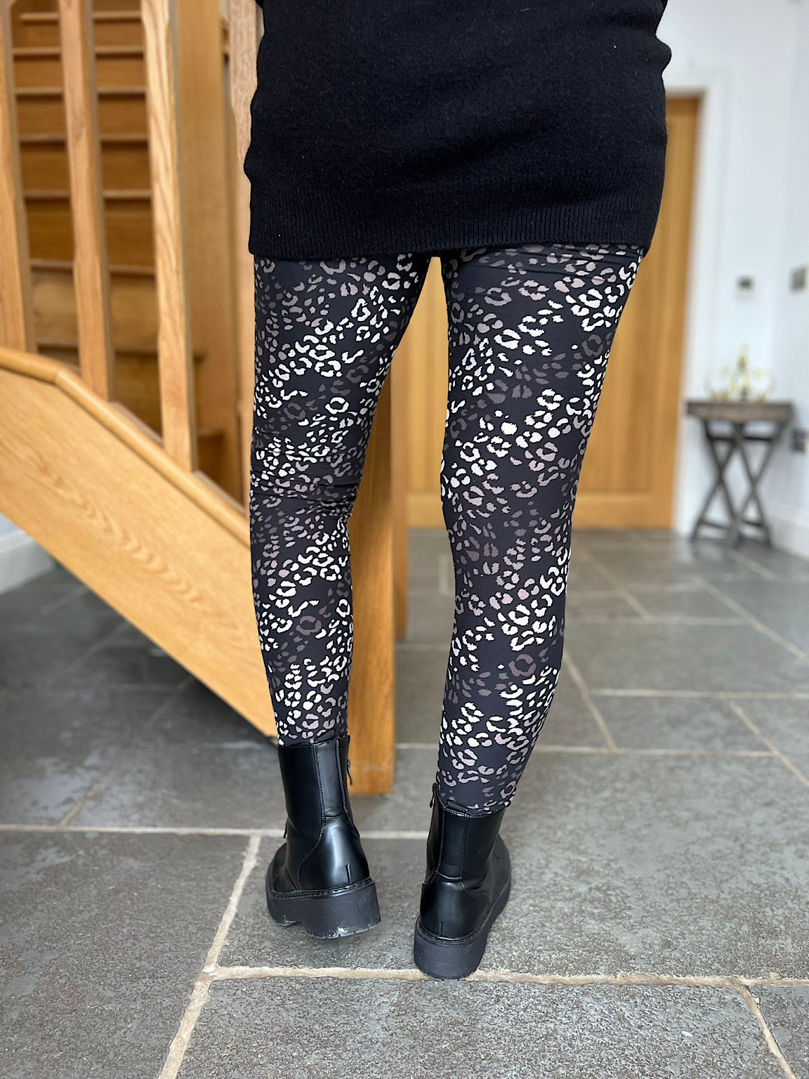 Black 2024 leopard tights