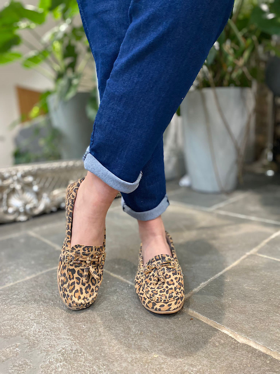 Leopard shop print loafers