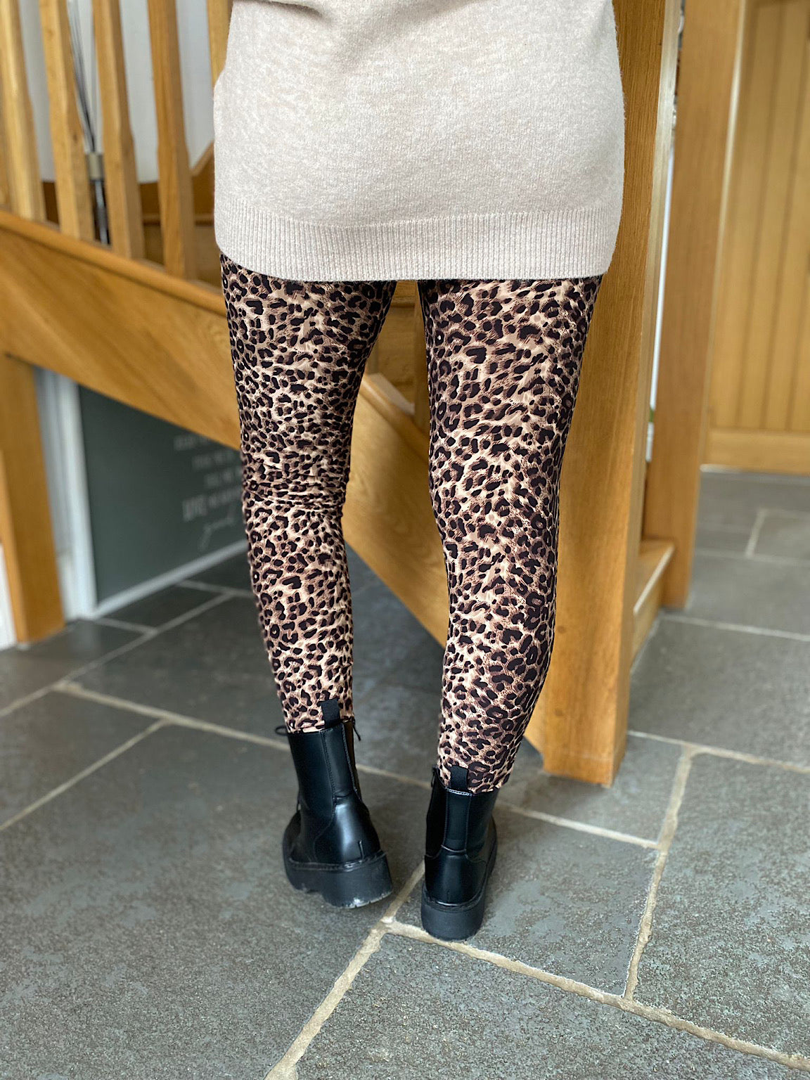 Want To Know How To Style Leopard Print Leggings? - Dona Jo Fitness Fashion  Blog