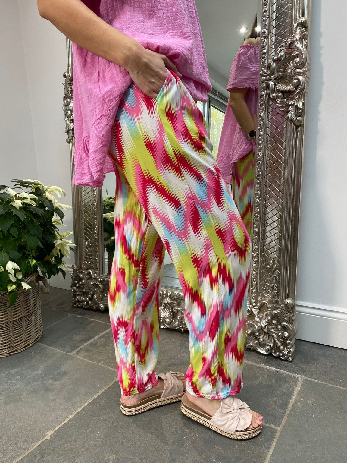 Patterned Hareem Trousers – Tillett's